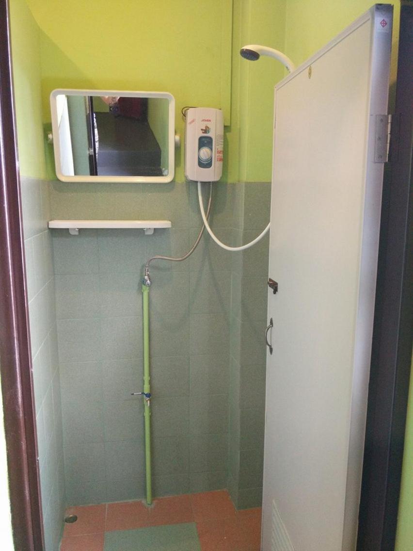 J Giant Hostel Τσιάνγκ Μάι Εξωτερικό φωτογραφία